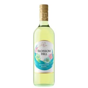 Blossom Hill Sauvignon Blanc 750ml – Crisp Spanish white wine with passionfruit & citrus notes, available at Goldenacre Minimarket Edinburgh.