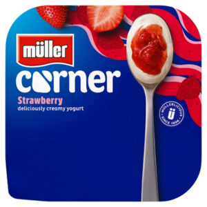 MULLER FRUIT CORNER STRAWBERRY 136g